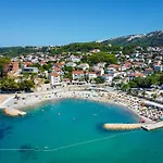 Appartementanlage Anica Mit Schoenem Pool By Interhome Barbat na Rabu