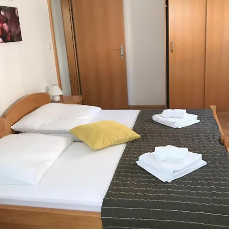 Appartementanlage Anica Mit Schoenem Pool By Interhome * Barbat na Rabu