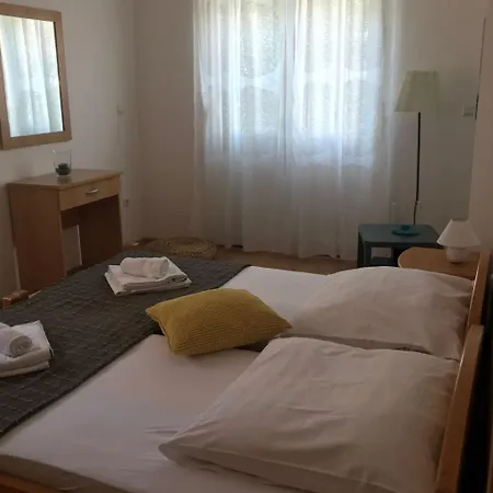 Appartementanlage Anica Mit Schoenem Pool By Interhome * Barbat na Rabu